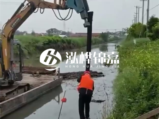 水挖打木樁專業(yè)團(tuán)隊(duì)泓樺錦嘉-最大可以打幾米的木樁？