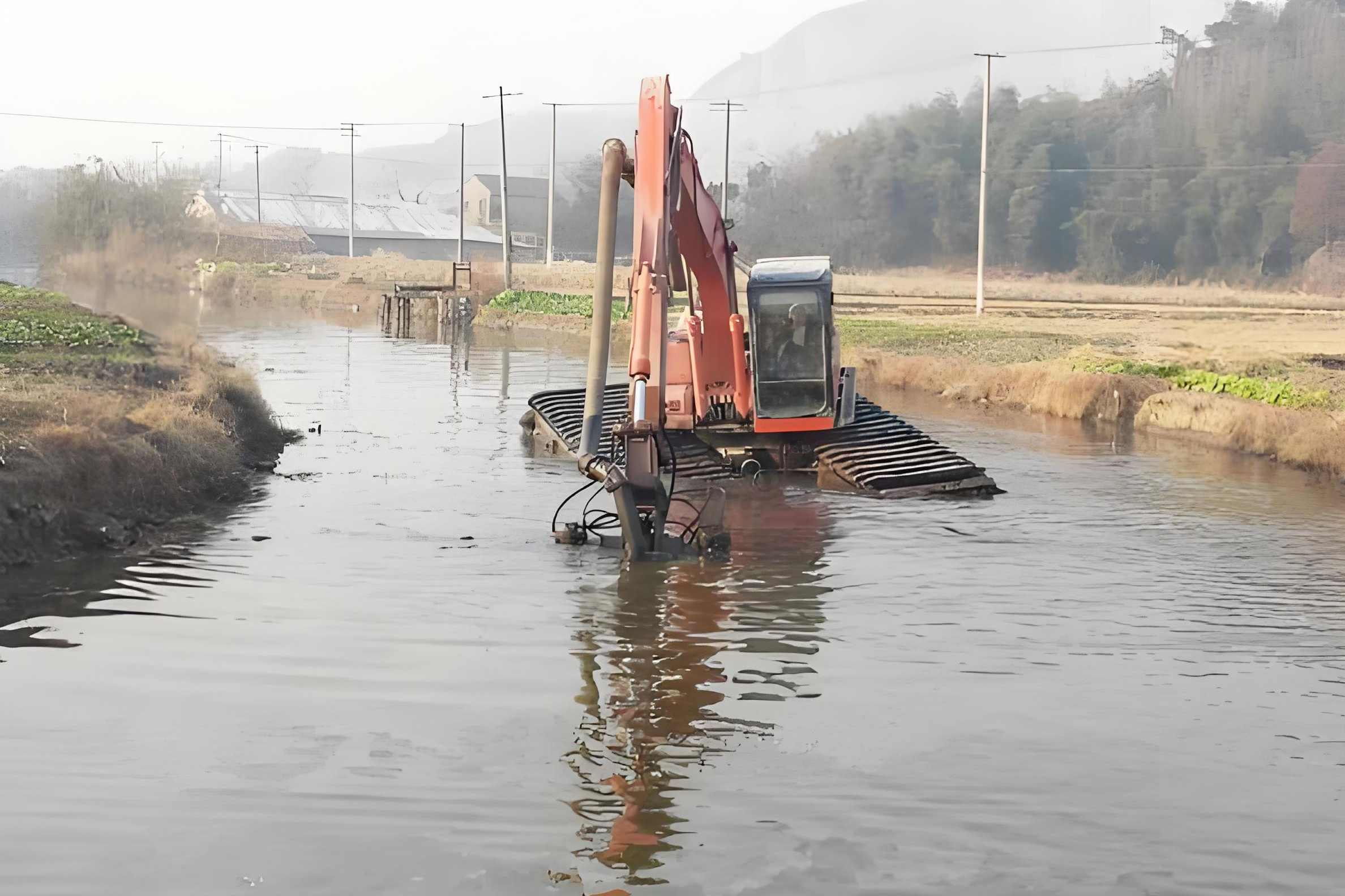 貴州遵義挖機(jī)清淤施工隊(duì)-鄉(xiāng)村溝渠清淤后如何防止再次淤積？
