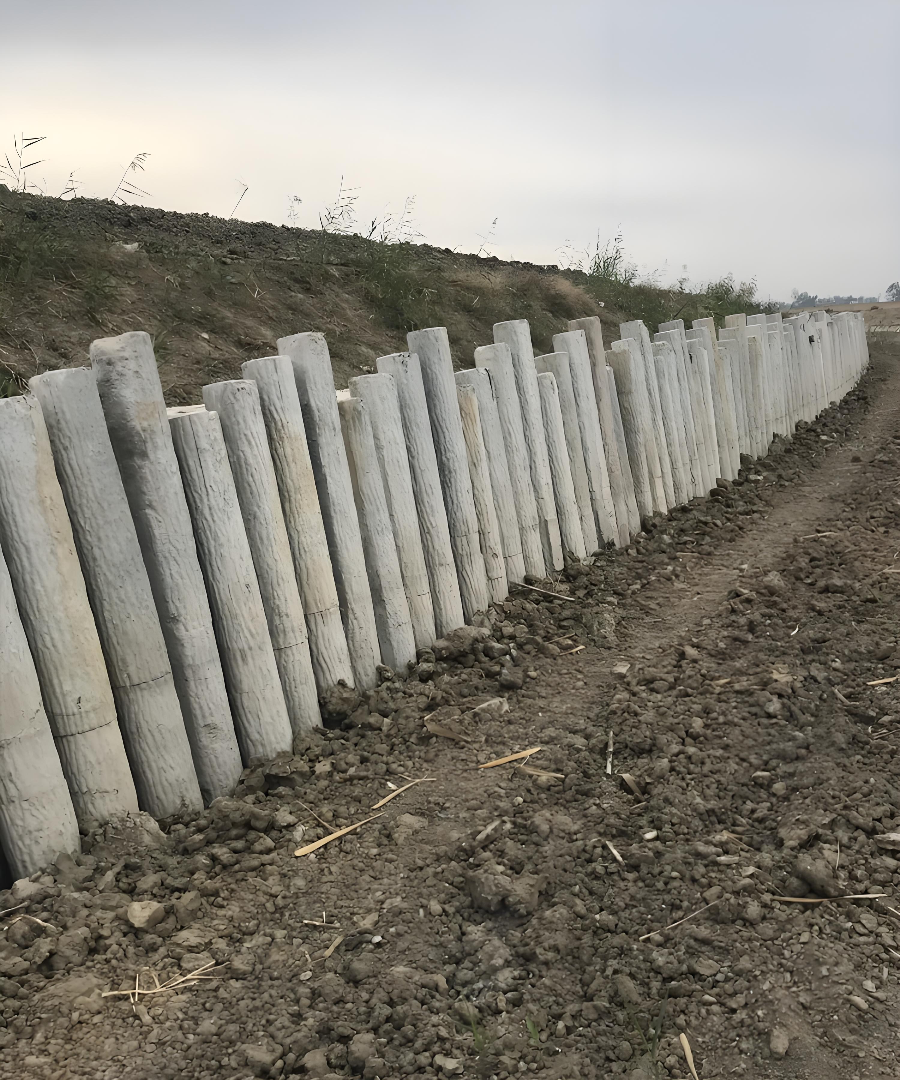 水泥樁批發(fā)廠家泓樺錦嘉-混凝土圓樁施工的配筋要求是什么？